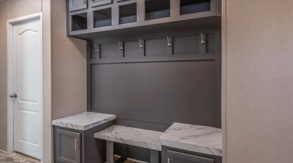 2025 
Savannah Living  Stella  Home