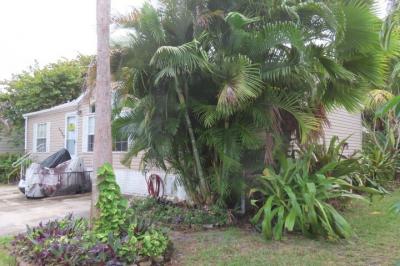 Photo 2 of 20 of home located at 2302 NW 14th Ave. Lot 721 Boynton Beach, FL 33436