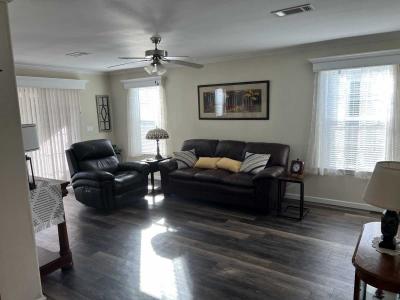 Photo 4 of 16 of home located at 701 Aqui Esta Dr #102 Punta Gorda, FL 33950