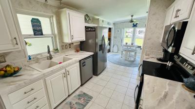Photo 5 of 18 of home located at 9180 W Forest View Drive Homosassa, FL 34448