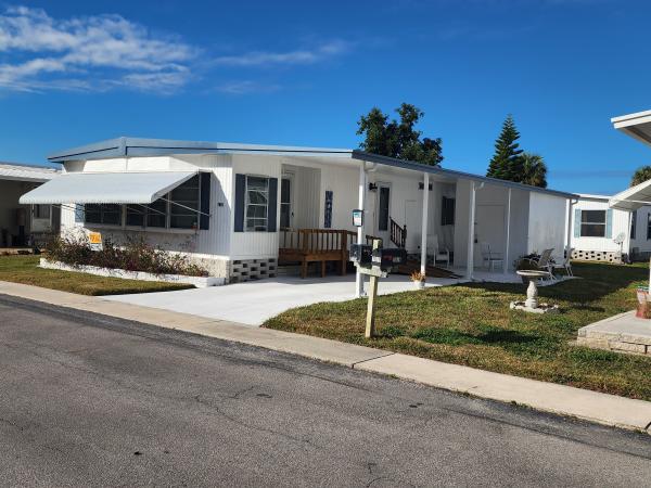 1979 TWIN Mobile Home For Sale