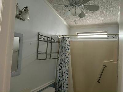 Photo 5 of 20 of home located at 4407 Buena Vista Drive North (Site 2541) Ellenton, FL 34222