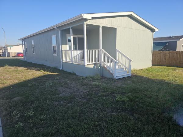 2023 Clayton Mobile Home