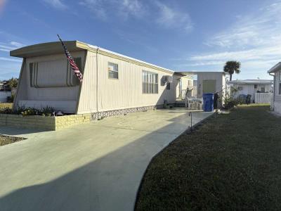 Photo 3 of 18 of home located at 368 Limeberry Place Venice, FL 34285