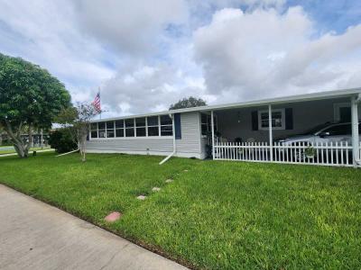 Photo 5 of 31 of home located at 409 Arrowood St West Melbourne, FL 32904