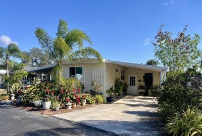 Photo 2 of 45 of home located at 2732 Bolin Lane Sebring, FL 33870