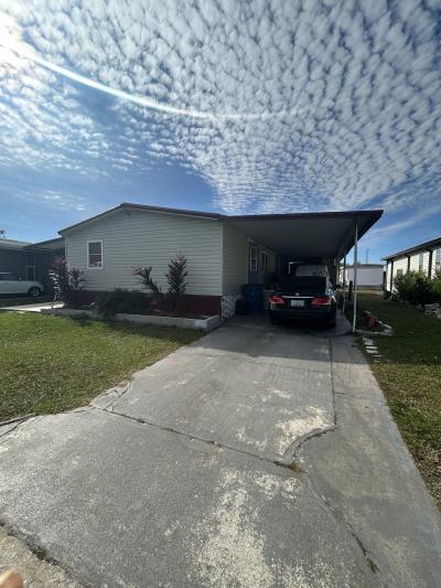 Photo 2 of 14 of home located at 8808 Deeplands Road Tampa, FL 33635