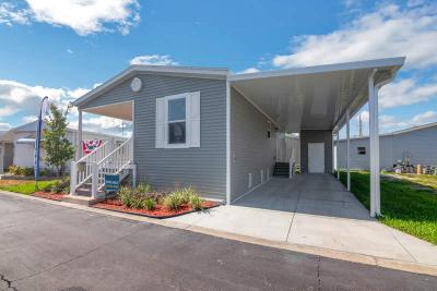 Photo 2 of 44 of home located at 5200 28th Street North, #160 Saint Petersburg, FL 33714