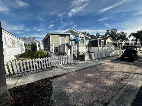 2004 Chariot Mobile Home