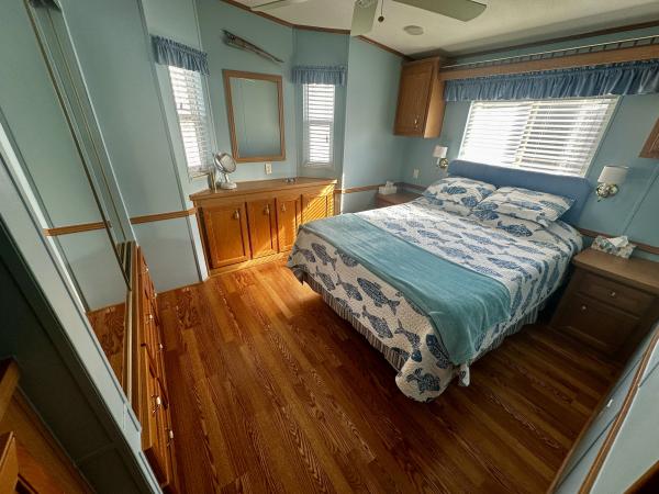 2004 Chariot Mobile Home