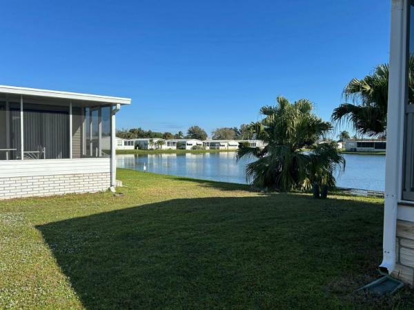 1990 FLEETWOOD Manufactured Home