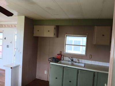 Photo 4 of 10 of home located at 7403 46th Avenue North Lot 52 Saint Petersburg, FL 33709