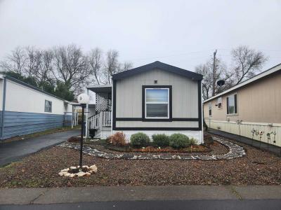 Photo 2 of 20 of home located at 2385 Table Rock Road #3 Medford, OR 97501