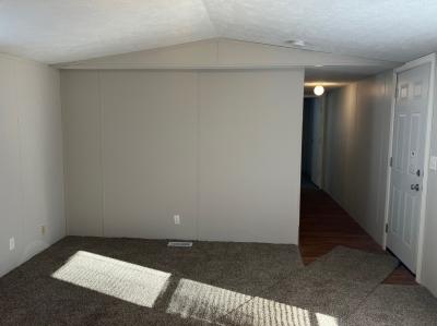 Photo 4 of 9 of home located at 3805 Windmill Rd Muncie, IN 47303