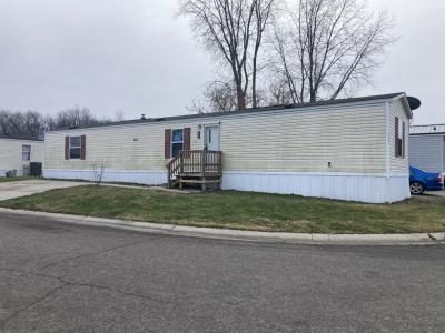 Mobile Home at 3342 Oak Point Crossing Warsaw, IN 46580