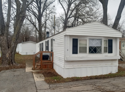 Mobile Home at 1237 N Us Highway 27 #12 Portland, IN 47371