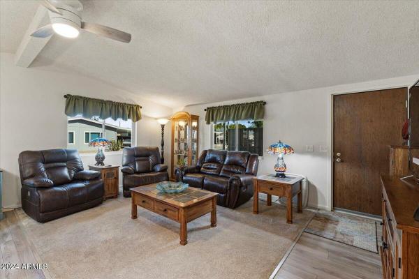 1984 Golden West Home Doublewide / Ground Set  Manufactured Home