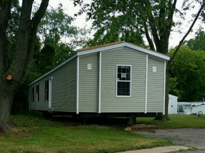 Mobile Home at 1094 Oakbrook East Jackson, MI 49201