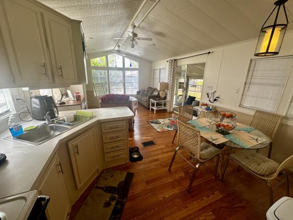 1993 Mobile Home
