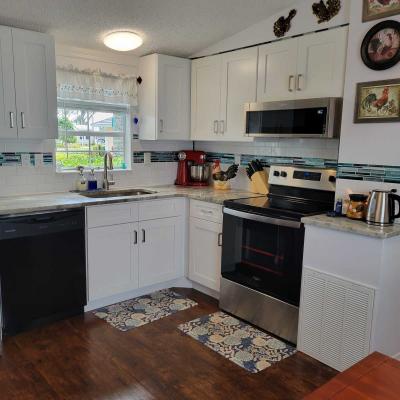 Photo 4 of 10 of home located at 211 Town & Country Blvd Sebring, FL 33870