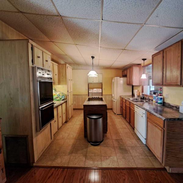 1980 Mobile Home