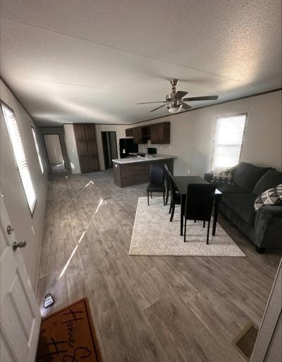 Mobile Home at 5019 Redwood Fort Worth, TX 76119