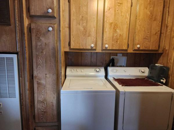 1985 PALM SPRINGS PALM SPRINGS Mobile Home