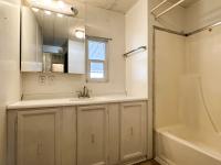 1977 DELMAR Manufactured Home