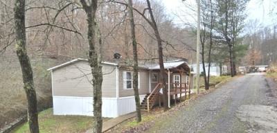 Photo 2 of 21 of home located at 181 Dix Fork Rd Hazard, KY 41701