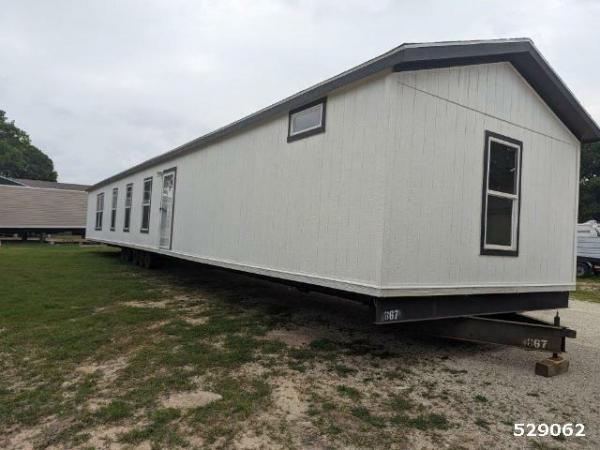 Photo 1 of 2 of home located at Apple Mobile Home Express Inc. 2416 N Highway 175 Seagoville, TX 75159