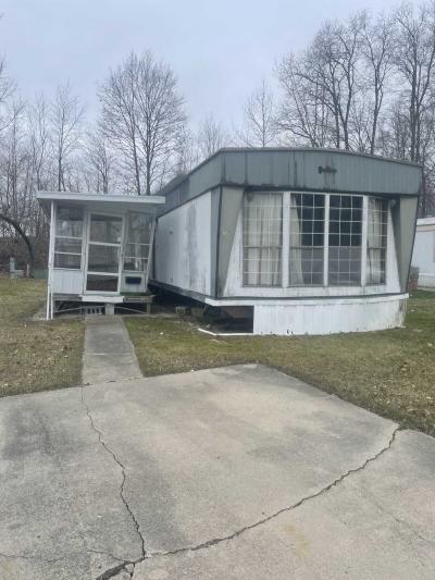 Mobile Home at 1951 Cedar Ave Huntington, IN 46750