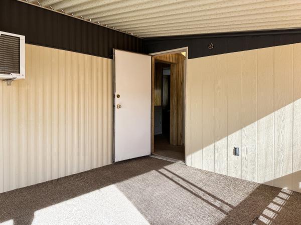 1977 DELMAR Manufactured Home
