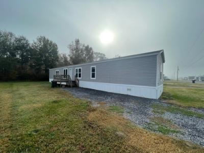 Mobile Home at 13490 Oak Place Rd Lot 84 Gonzales, LA 70737