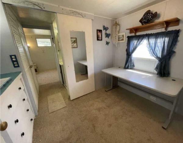 1959 NEWM 2BR/1BA Mobile Home