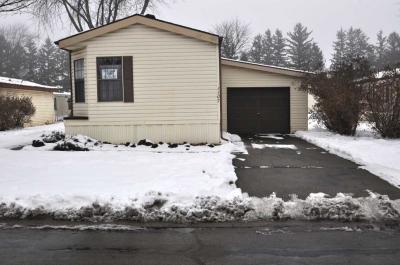 Mobile Home at 1107 Magnolia Ave. Oshkosh, WI 54902