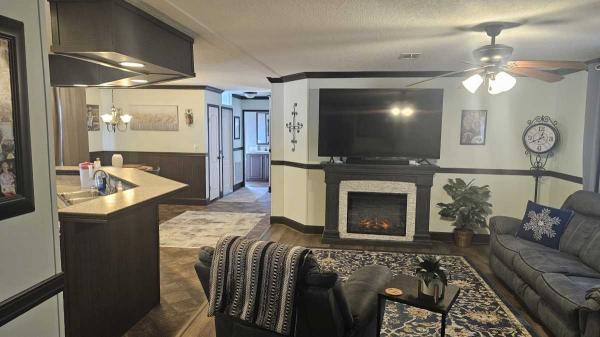 2016 Fleetwood Manufactured Home