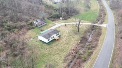 Photo 2 of 17 of home located at 6204 Friendship Rd Catlettsburg, KY 41129