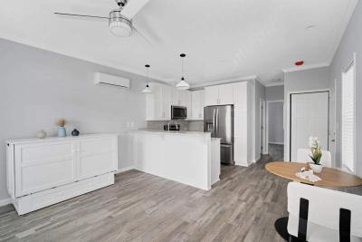 Photo 5 of 30 of home located at 5200 28th Street North, #165 Saint Petersburg, FL 33714