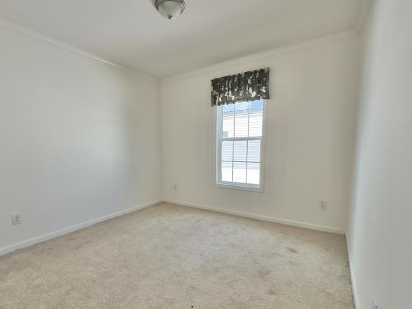 2023 Skyline LE5035 Mobile Home