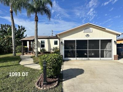 Mobile Home at 1093 La Paloma Blvd North Fort Myers, FL 33903