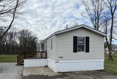 Photo 2 of 10 of home located at 112 Echo Lake E Dr Mooresville, IN 46158