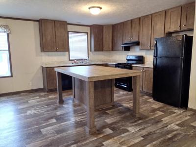 Mobile Home at 23744 Pheasant Run Lot 31 New Boston, MI 48164