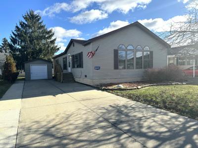 Mobile Home at 45640 Burgundy Dr., #1454 Macomb, MI 48044