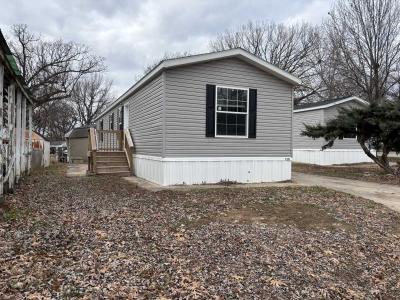 Photo 4 of 11 of home located at 16 English Village Park #118 Nixa, MO 65714