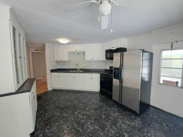 Photo 1 of 2 of home located at 15777 Bolesta Rd #221 Clearwater, FL 33760