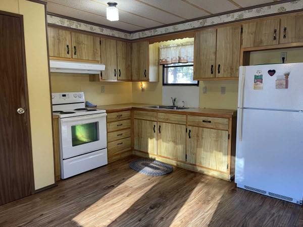 1983 Oxford Mobile Home