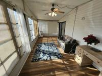 1990 Manufactured Home