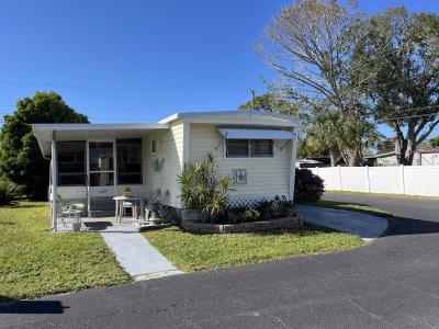 Mobile Home at 7403 46th Avenue North, Lot 322 Saint Petersburg, FL 33709