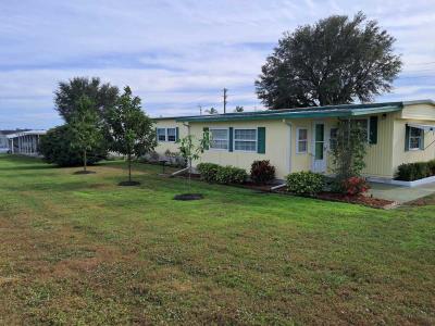 Photo 3 of 14 of home located at 3 Paradise Hill Dr Lake Placid, FL 33852