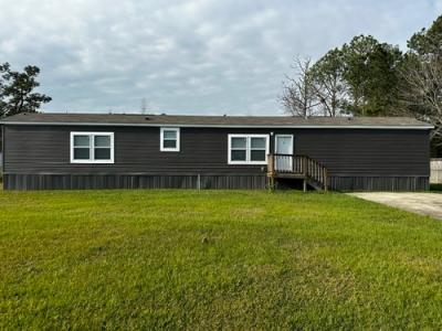 Mobile Home at 6550 Daisy St Lumberton, TX 77657